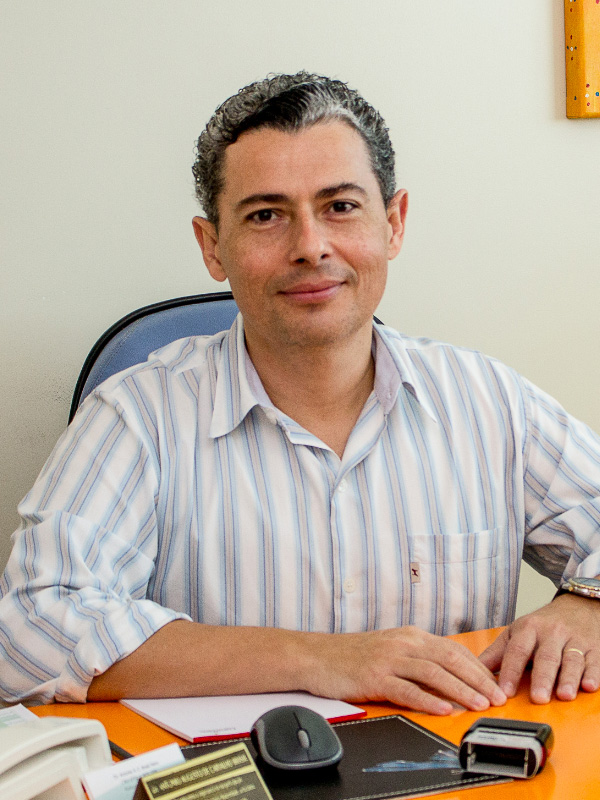 Dr. Antonio Augusto de Carvalho Brasil Neto