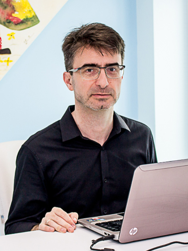 Dr. Fabrício Sbroglio Lando